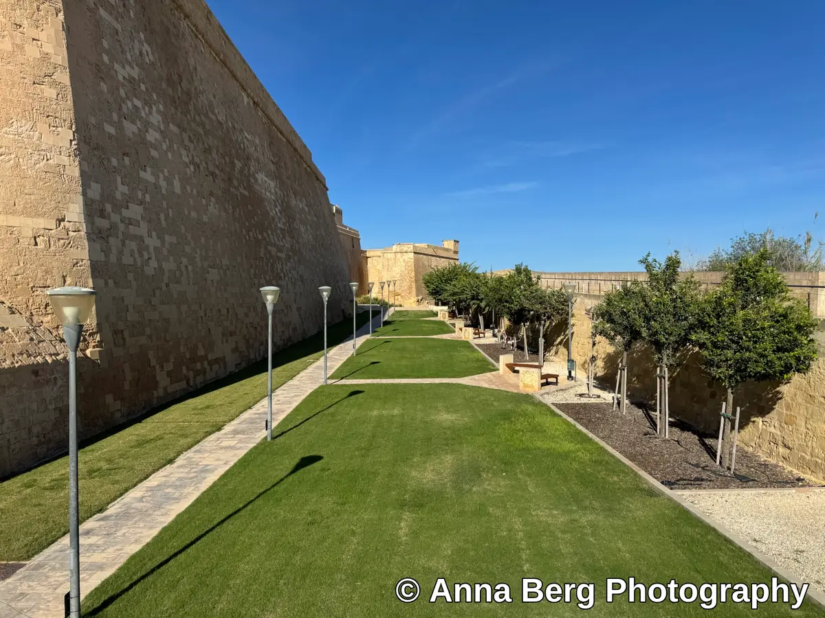 The Gozo citadel photo after download, with © Anna Berg Photography in white letters with a black outline in the bottom right corner